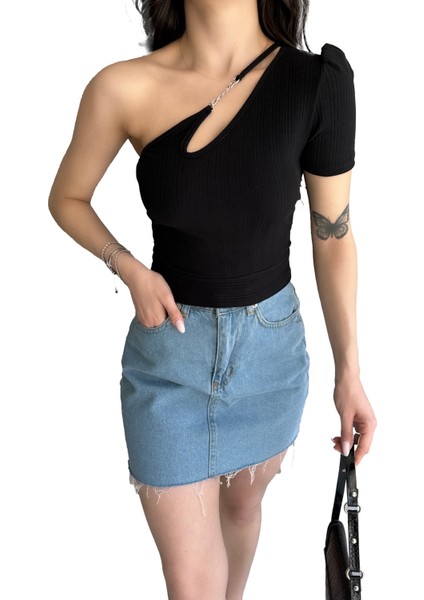 Tek Omuz Zincir Detaylı Crop Bluz Fitilli Siyah Kadın Bluz modelleri