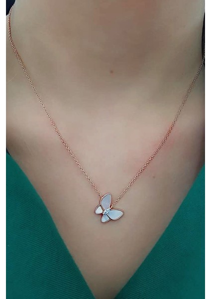 Sedef Taşlı Kelebek Figürlü Gümüş Üzerine Rose Altın Kaplamalı Kolye