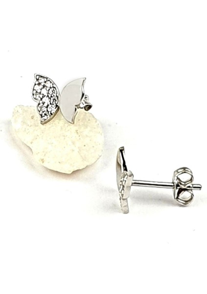 kelebek figürlü zirkon taş detaylı gümüş küpe