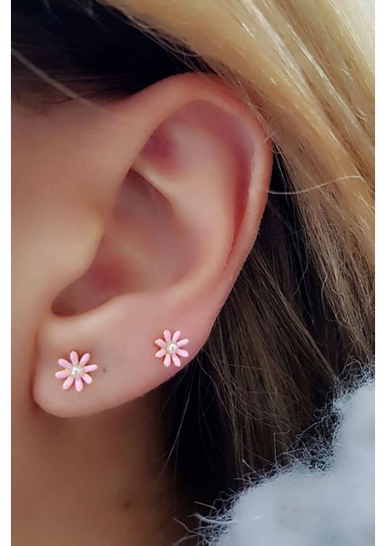 mine isciliginde inci detayli gumus mininal çiçek kupemine işçiliğinde inci detaylı gümüş minimal çiçek küpe fiyatları