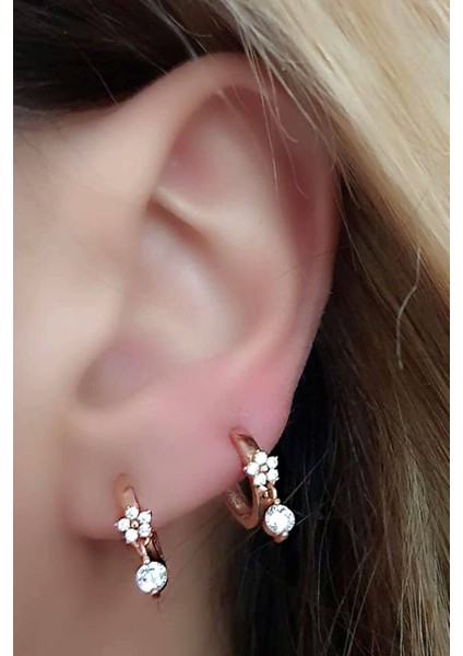 Cicek figürlü zirkon taş detaylı gümüş sallantili halka küpe 1cm