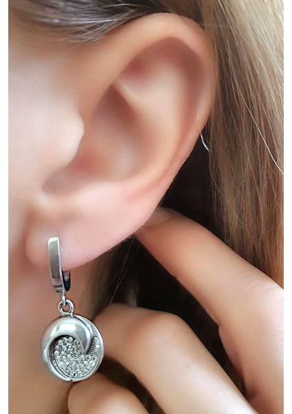 Zirkon taşlı italyan tasarımı gümüş sallantılı küpe