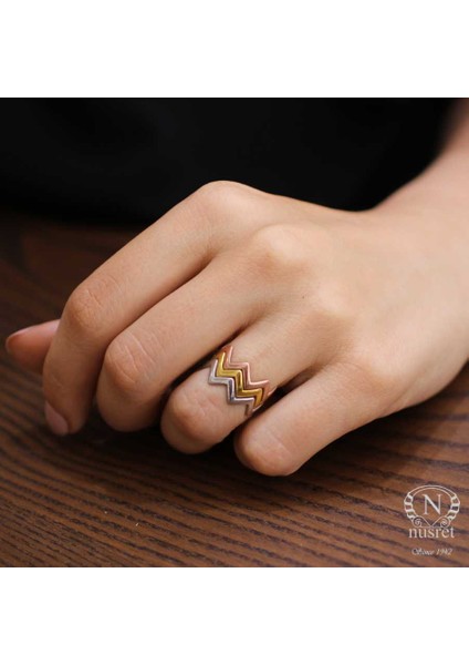 925 Ayar Gümüş Zikzak Yüzük Beyaz fırsatları