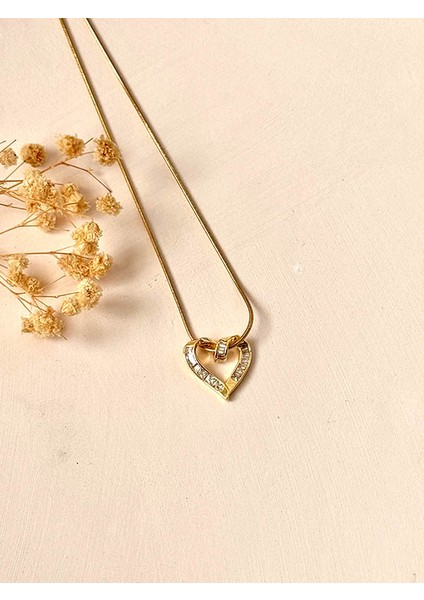 Şık Zirkon Taşlı Çelik Kalp Kolye Hediye Paketli