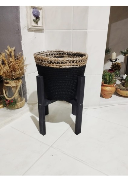 Ahşap Ayaklık ve Çiçek Sepeti