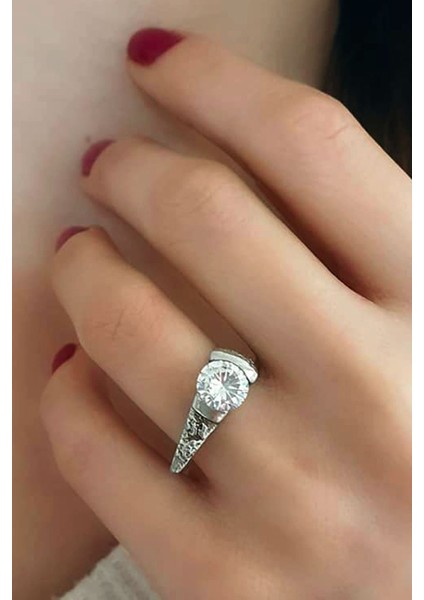 Gümüş tasarım tek taş yüzük