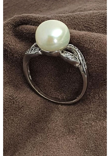 zirkon taş detaylı gümüş inci yüzük fiyatları