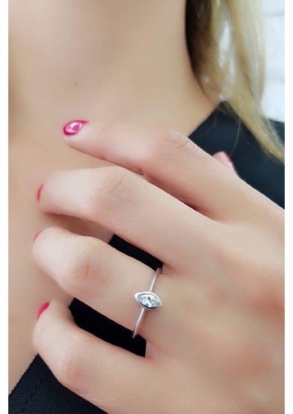 zirkon taşlı gümüş çıtır yüzük