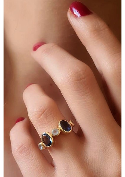 Zirkon ve rutil kuvars taşlı gümüş üzerine altın kaplama el isi yüzük