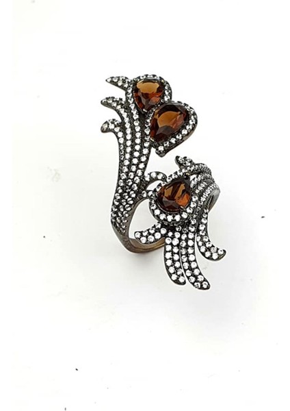 Pırlanta ışıltısında zirkon ve granat taşlı siyah rodajli ayarlanabilir gümüş lüks yüzük fiyatları