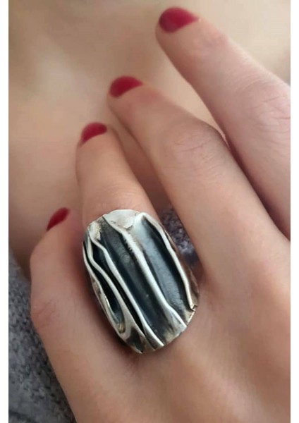 Gümüş tasarım yüzük