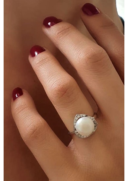 Zirkon taşlı gümüş incili yüzük