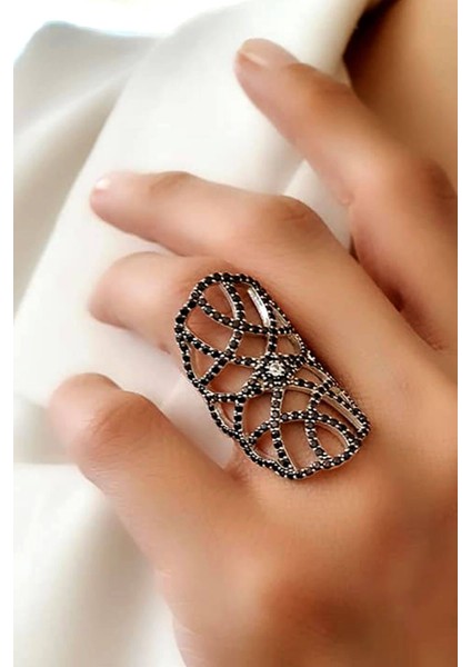 Granat taşlı gümüş tasarım yüzük