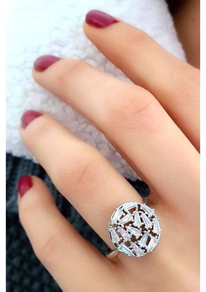 Baget kesim zirkon taşlı gümüş yüzük