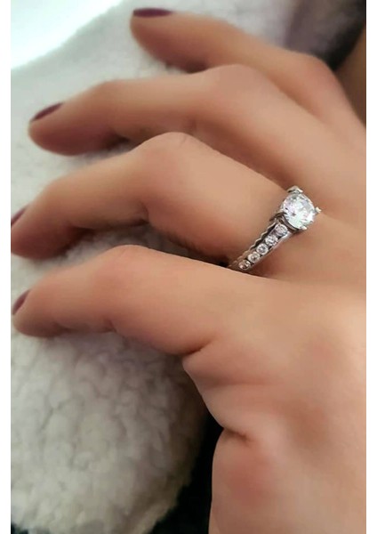 Zirkon taşlı gümüş tek taş yüzük fiyatları