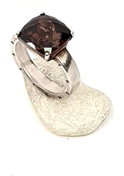 Granat taşlı gümüş tek taş yüzük