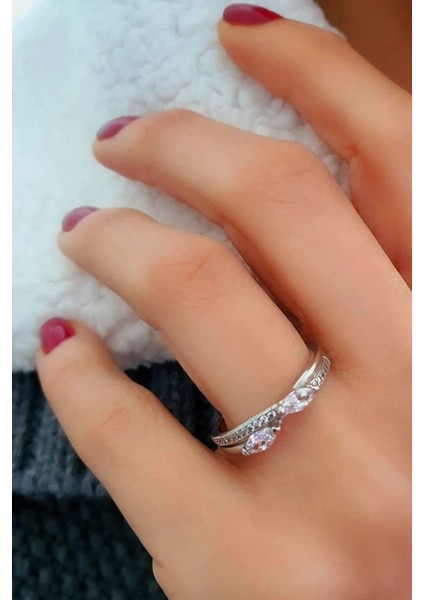 Zirkon taşlı gümüş lüks yüzük fiyatları