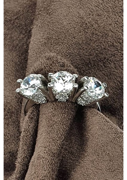 Swarovski Taşlı Gümüş Tria Yüzük indirimleri