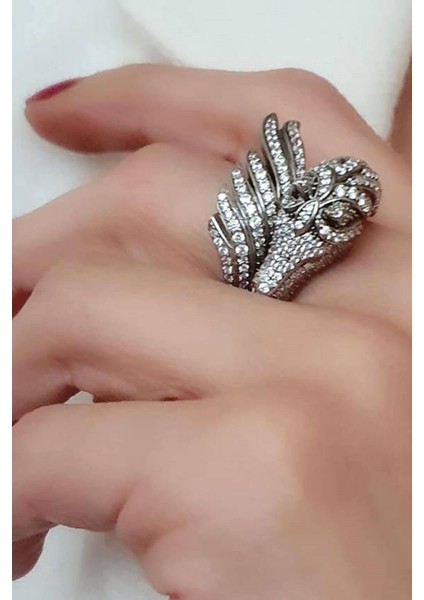 Pırlanta ışıltısında zirkon taşlı gümüş at figürlü lüks ayarlanabilir yüzük modelleri