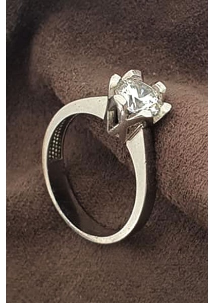 Swarovski Taşlı Gümüş Tek Taş Yüzük