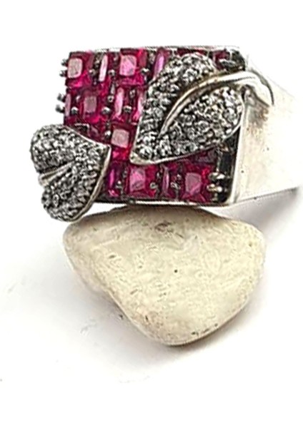 Fuşya pembe zirkon taşlı gümüş tasarım lüks yüzük modelleri