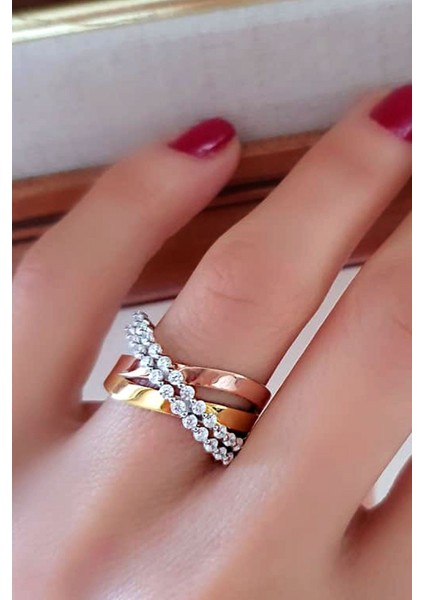 İtalyan tasarımı altın işçiliğinde gümüş 3 renk lüks yüzük