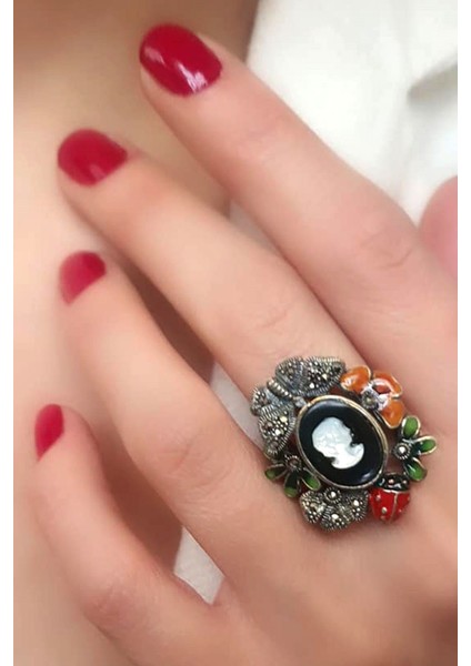 oniks taş üzerine sedef islemeli özel tasarım gümüş yüzük