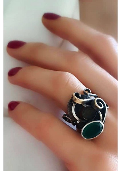 Yeşim taşlı gümüş tasarım yüzük