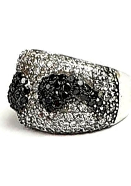 Oniks ve zirkon taş detaylı gümüş tasarım yüzük modelleri