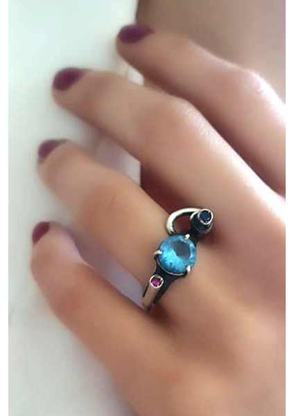 Aquamarin taşlı gümüş tasarım el işi yüzük