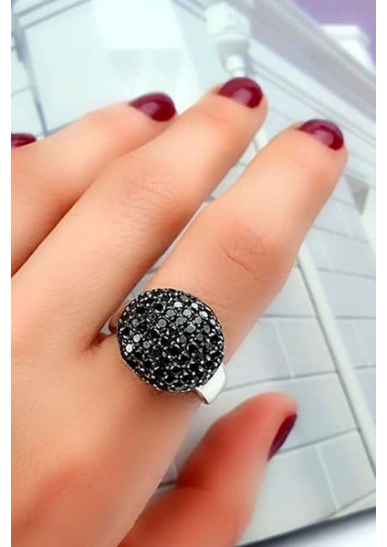 İtalyan tasarımı siyah oniks taşlı gümüş yüzük