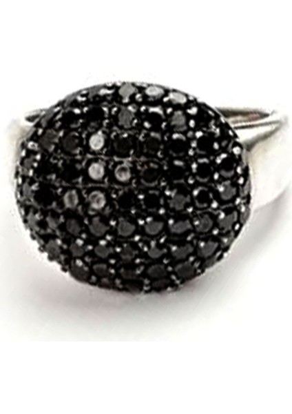 İtalyan tasarımı siyah oniks taşlı gümüş yüzük modelleri