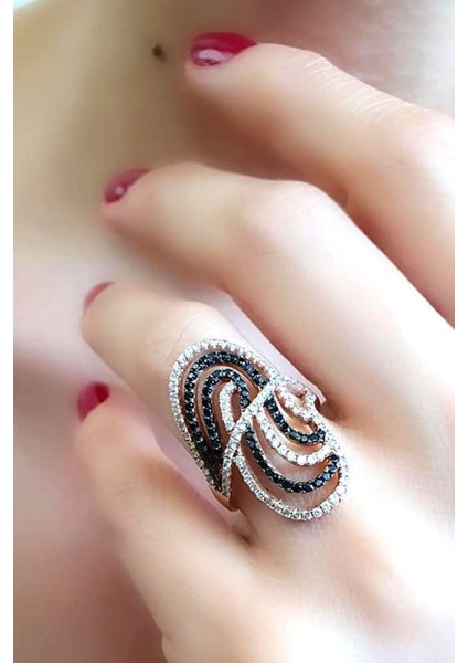 Oniks zirkon taş detaylı 925 ayar gümüş rose tasarım yüzük