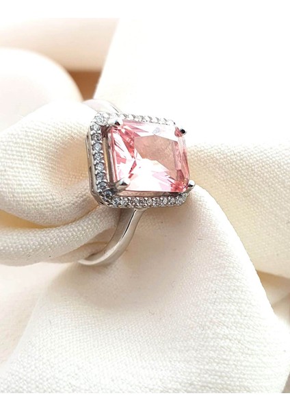 Sky Diamond Pink Morganit Taşlı 925 ayar Gümüş Tek Taş Yüzük fiyatları