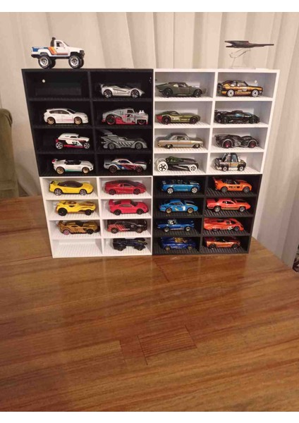 32 Bölmeli Mini Araba Koleksiyon Standı – Hot Wheels Uyumlu Sergileme Kutusu fiyatları