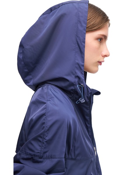 Amiens Lacivert Renk Rahat Kalıp Dik Yaka Düşük Kollu Mont modelleri