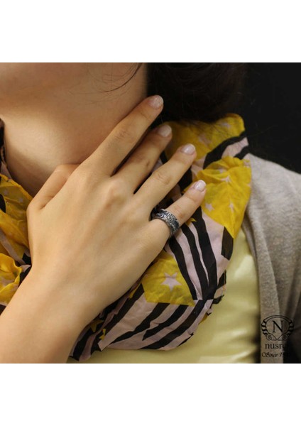 925 Ayar Gümüş Siyah Rodajlı Antik Desenli Yüzük