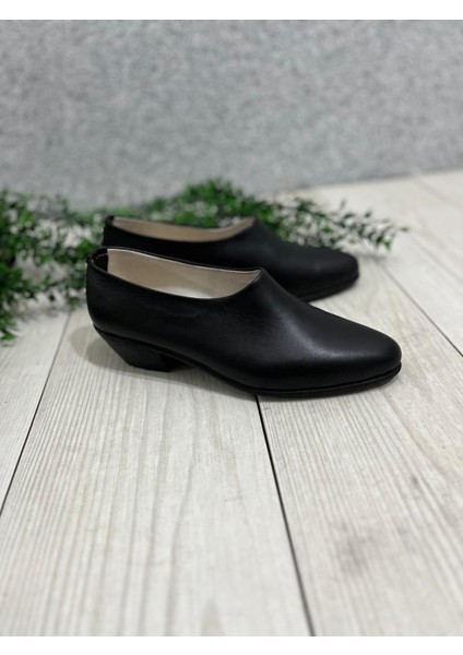 Çarşamba Ayakkabısı Hakiki Deri Tek Parça Özel El Yapımı