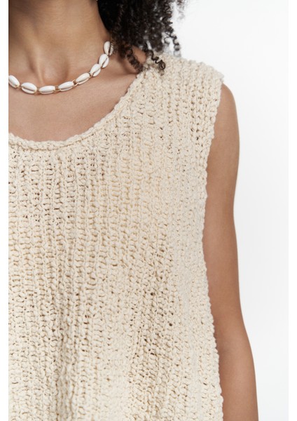 Knitle Rahat Kalıp Triko Bej Crop