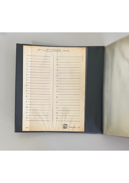 Vintage 45 Lik Plak Çantası Dönem Ürünü 20-25 Plak Kapasiteli Kilitli (2.eldir Dönem Ürünüdür) modelleri