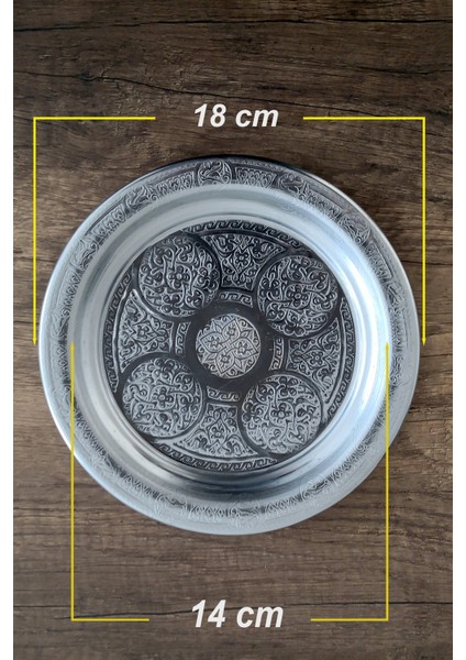 18 cm - Otantik Desenli Krom Çelik Meze ve Servis Tabağı