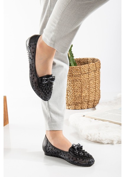 Kadın Yanları Tüllü Taş Detaylı Babet Ayakkabı Yeni Sezon fırsatları