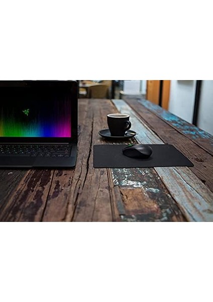 Metrashop Goliathus Stealth - Oyun Mouse Pad'i (Mikro Dokulu Dokuma, Ultra Ince 1,5 mm Kalınlık, Taşınabilir Oyun Fare Altlığı, Kaymaz Siyah Kumaş) Siyah