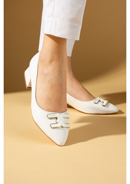 Tokalı Kalın Kısa Topuklu Sivri Burun Kadın Ayakkabı 018-185-25 modelleri