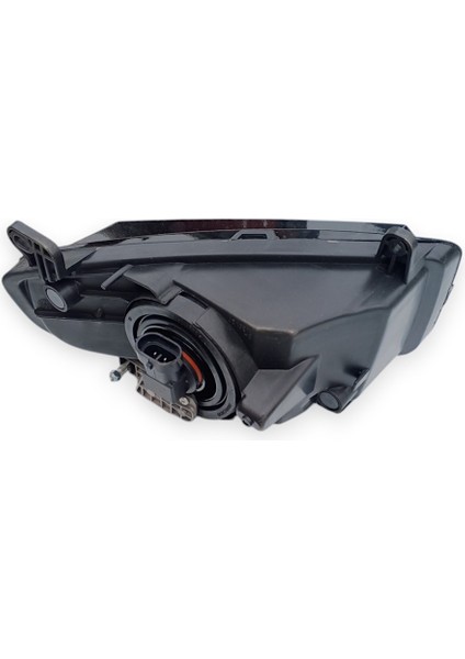 Audi A4 2013-2014-2015 Ön Sağ Sis Farı Lambası 8K0941700B modelleri