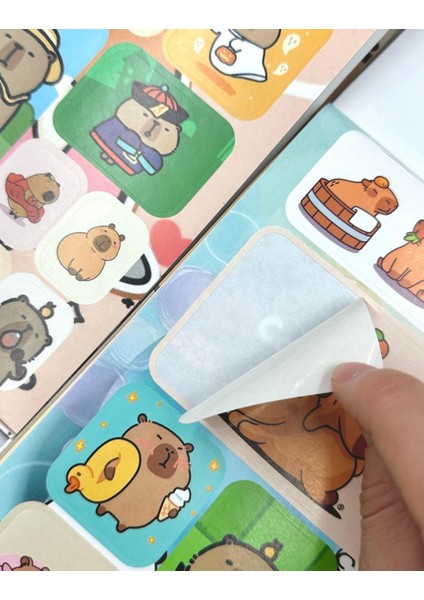 Capybara Karakterleri Capybara Sticker Albümü 16 Sayfa Kahverengi Renk Defter Sticker fiyatları