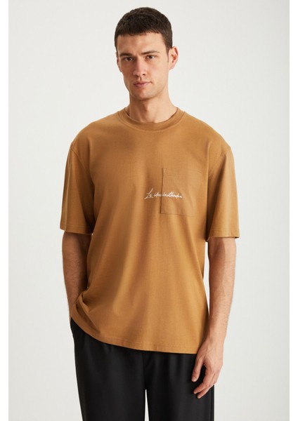 KRAVIN Erkek Pamuk Bisiklet Yaka Baskılı Kahverengi T-Shirt