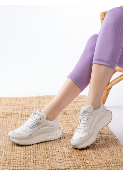 Bayan Spor Ayakkabı F-307 Beyaz Bağcıklı Saten Taş Aksesuarlı Günlük Spor Ayakkabı