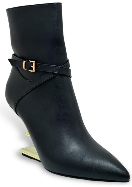 1110 Siyah Altın Bot Topuğu Gold Logo Detaylı Kadın Topuklu Ayakkabı fiyatları