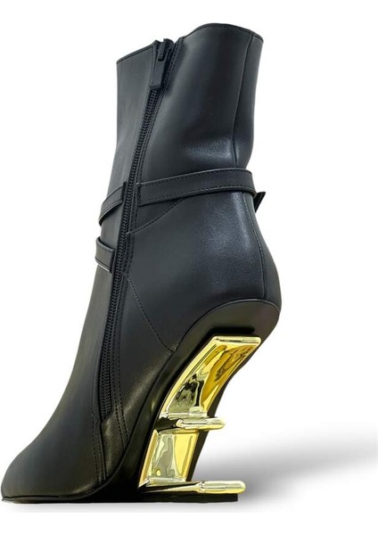 1110 Siyah Altın Bot Topuğu Gold Logo Detaylı Kadın Topuklu Ayakkabı indirimleri